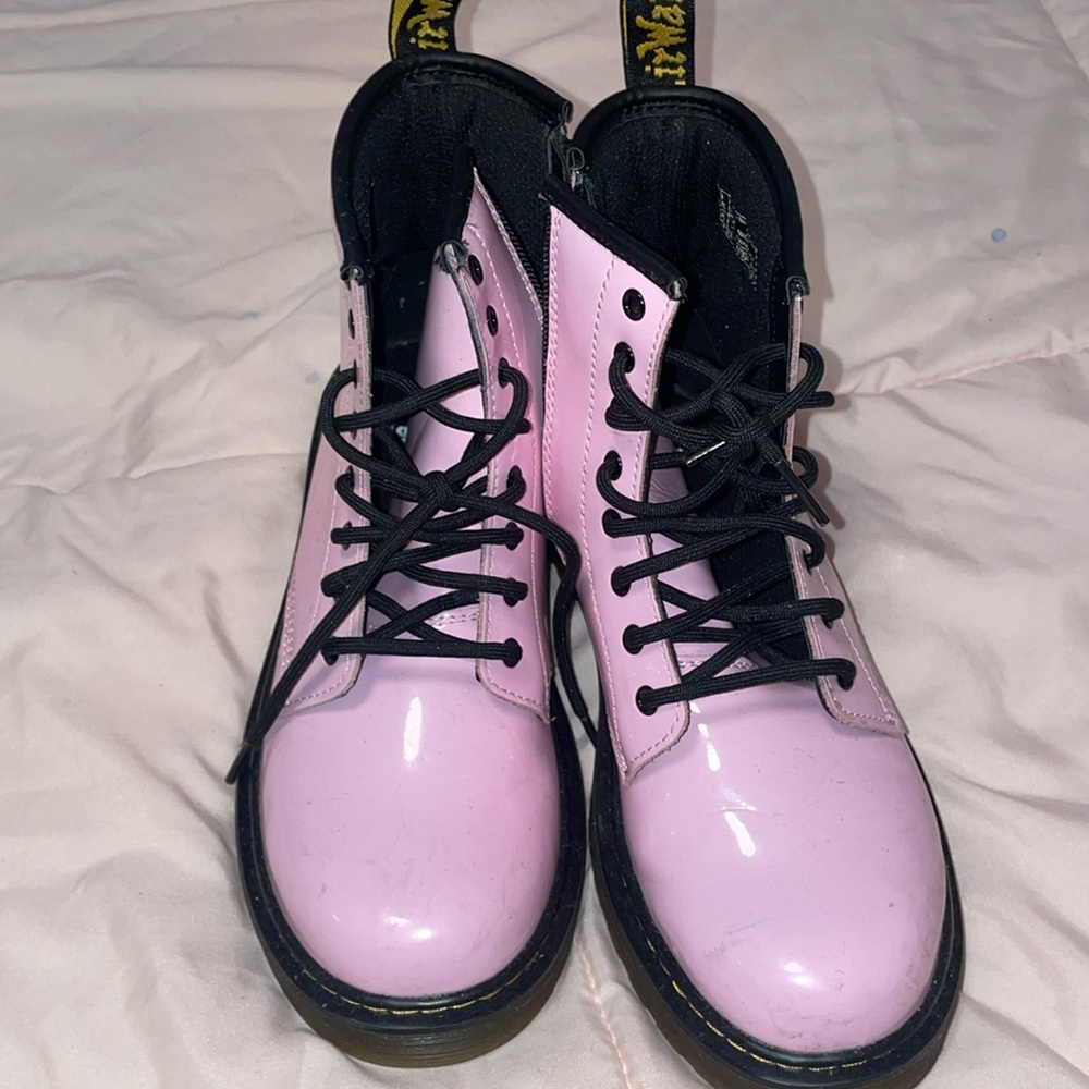 Pink dr.martens
